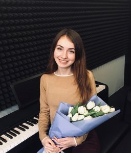 Уроки игры на фортепиано